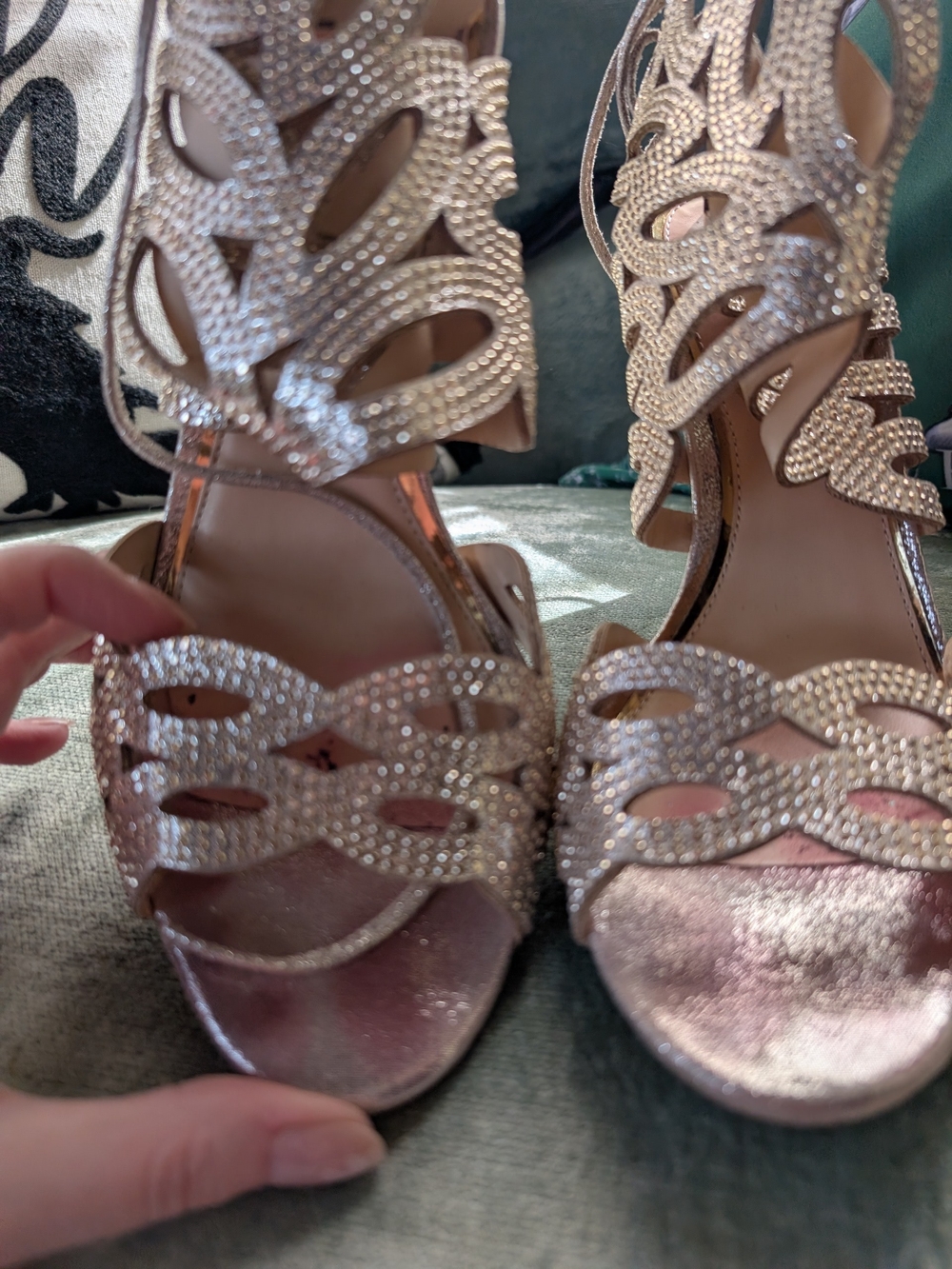 Jessica Simpson Sz 8 Women's Gold Crystal Cutout Dress Sandals
